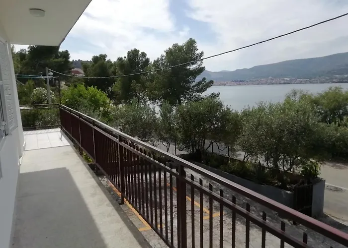 Διαμέρισμα Ante Τρογκίρ