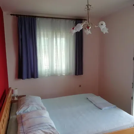 شقة Ante تروغير