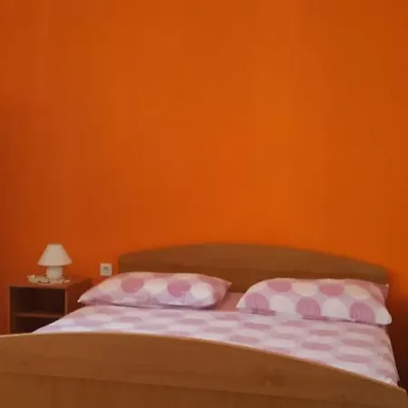 Ante Διαμέρισμα *