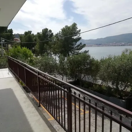 Διαμέρισμα Ante Τρογκίρ