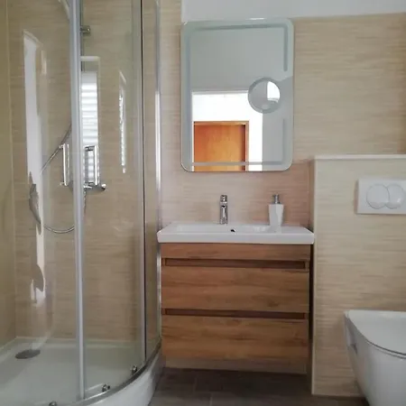 شقة Ante تروغير