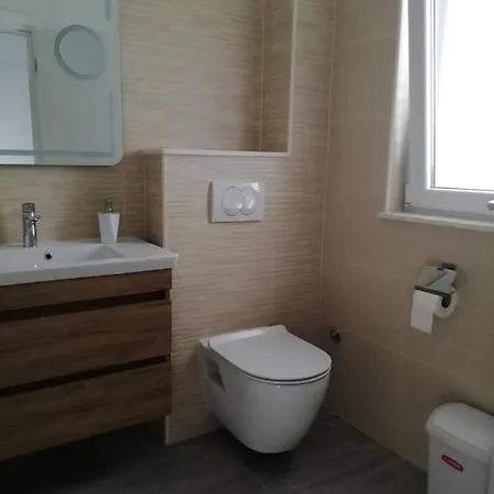 شقة Ante تروغير