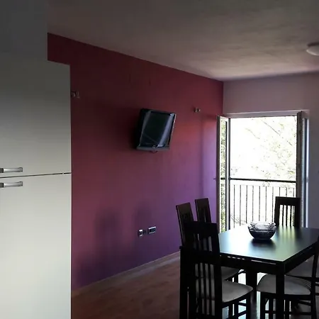 Ante Διαμέρισμα Τρογκίρ