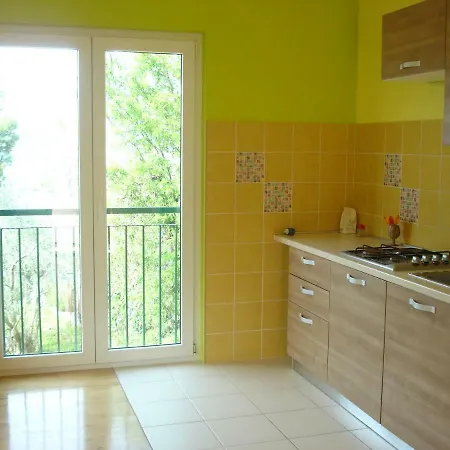 شقة Ante تروغير