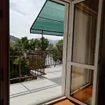 Ante Apartment *
