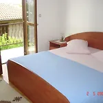 Apartment Ante