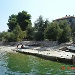 Ante Apartment